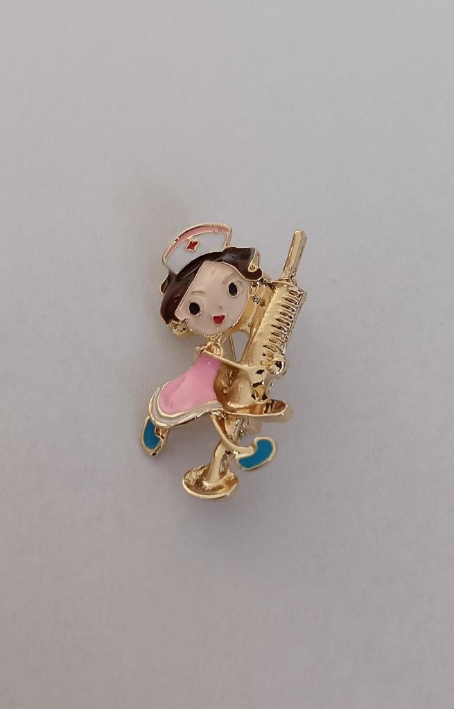 Verpleegster broche, Overige materialen, Overige kleuren, Minder dan 4 cm, Nieuw