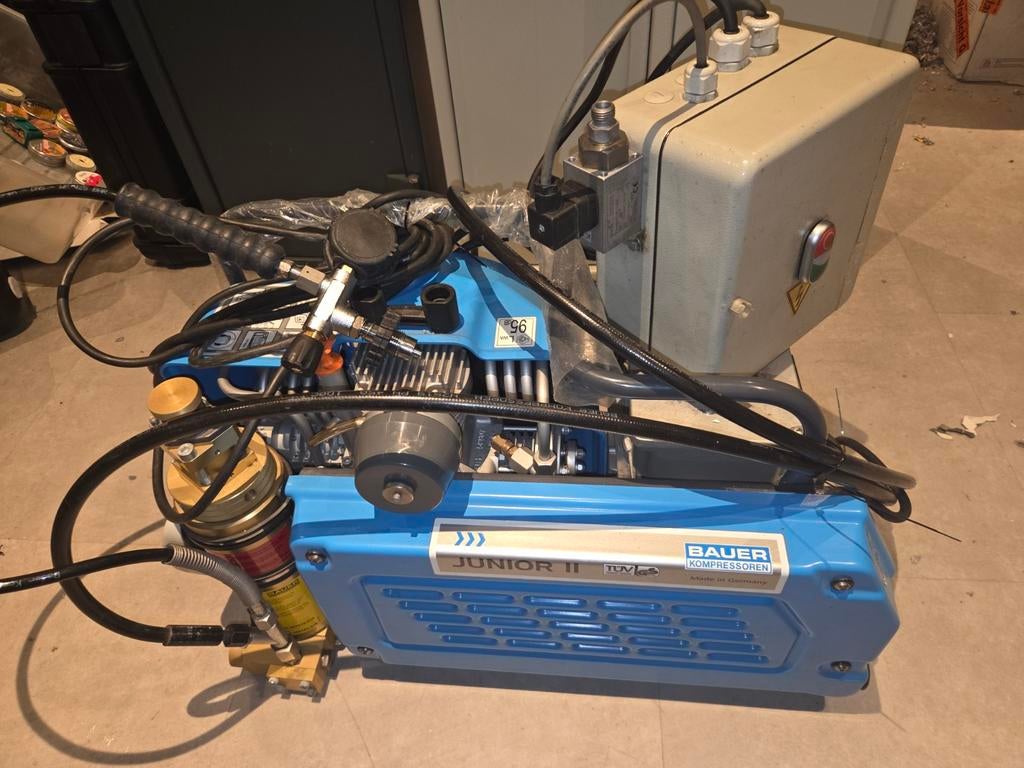 Gezocht duikcompressor evt. Defect bauer, nardi, l&w, Watersport en Boten, Ophalen