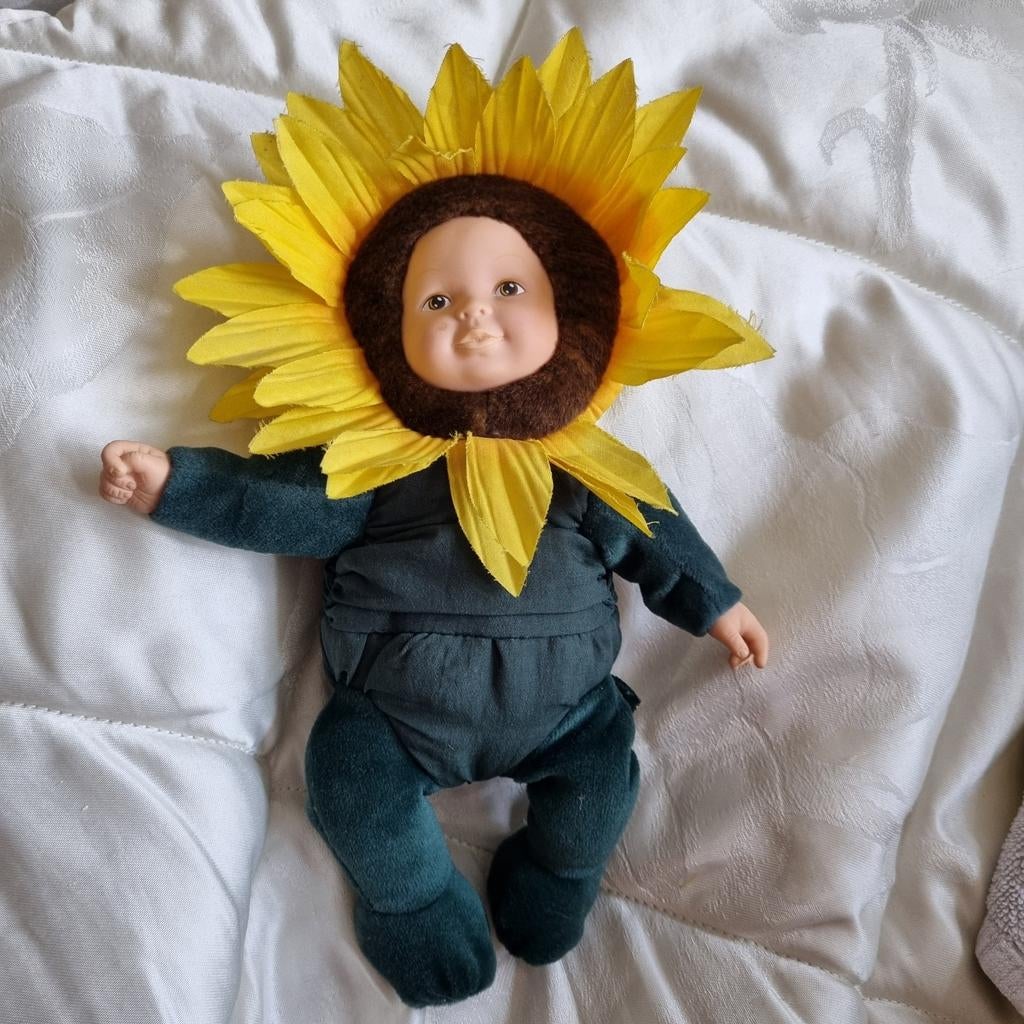 Anne Geddes zonnebloem popje, Ophalen of Verzenden, Pop
