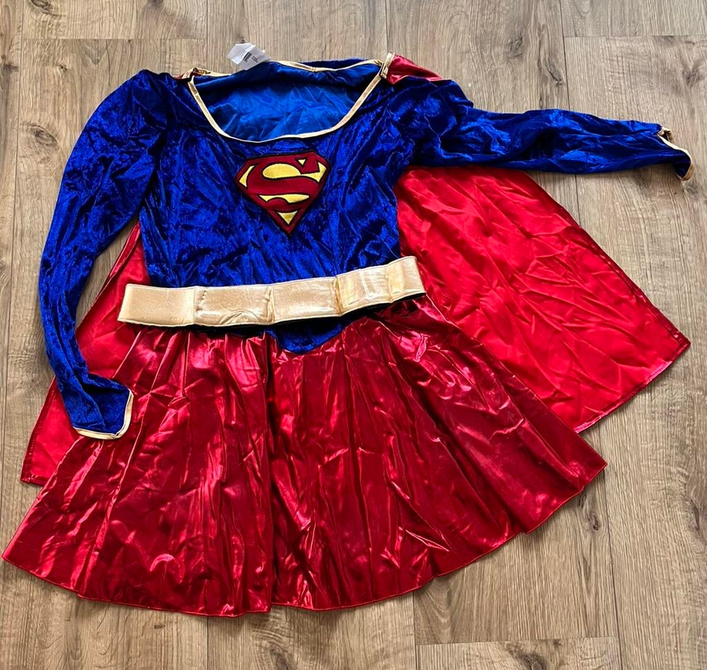 Superwomen maat M, Ophalen of Verzenden, Zo goed als nieuw, Meisje