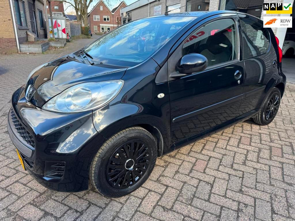Peugeot 107 1.0-12V XS AUTOMAAT AIRCO 195013 KM NAP O.H BOEK, Euro 5, Gebruikt, 4 stoelen, Origineel Nederlands