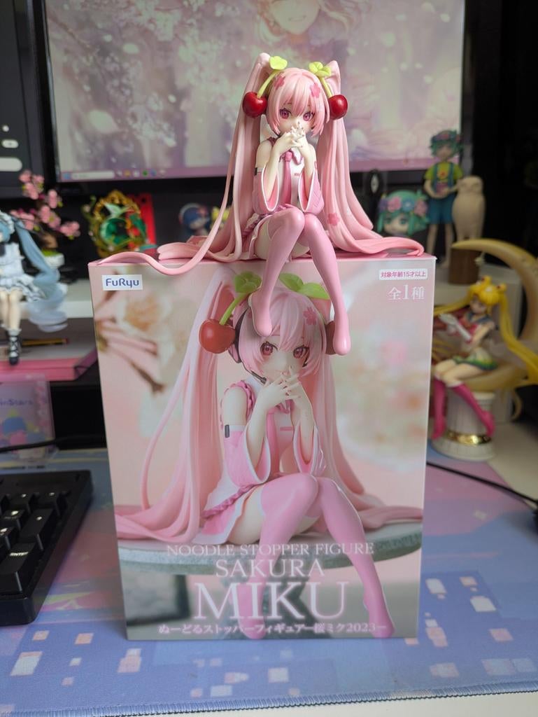 Vocaloid Hatsune Miku sakura 2023 noodle stopper figure, Ophalen of Verzenden, Zo goed als nieuw