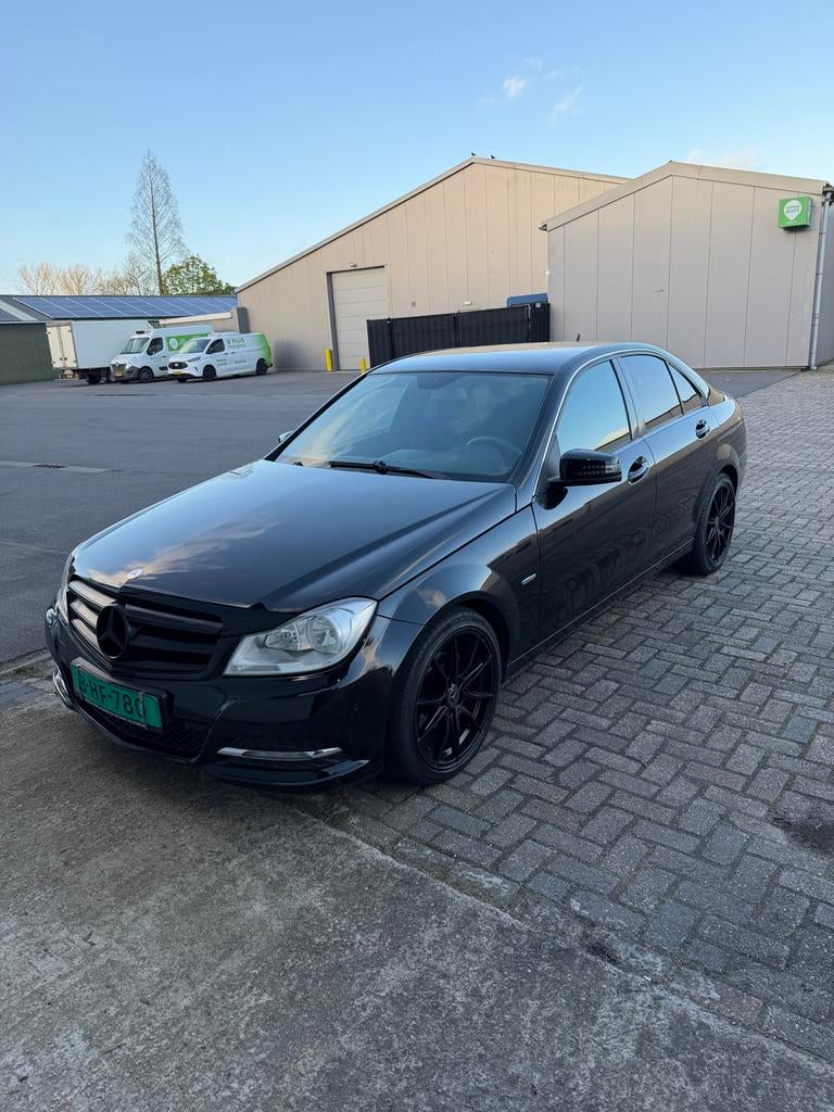 Mercedes-Benz C-Klasse 1.8 C180 CGI Sedan 2011 Zwart, Voorwielaandrijving, 1800 kg, 1796 cc, Zwart