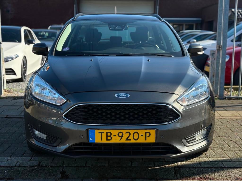 Ford Focus Wagon 1.0 Lease Edition | Nieuwe D-Riem | Navigat, Gebruikt, Origineel Nederlands, Handgeschakeld, 999 cc