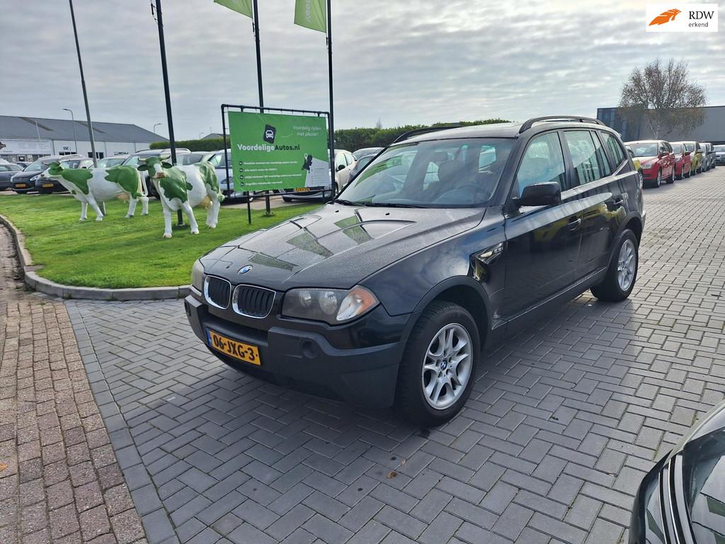 BMW X3 2.5i / Mooie auto / APK september 2026, Auto's, BMW, Zwart, Bedrijf, Handgeschakeld, Vierwielaandrijving