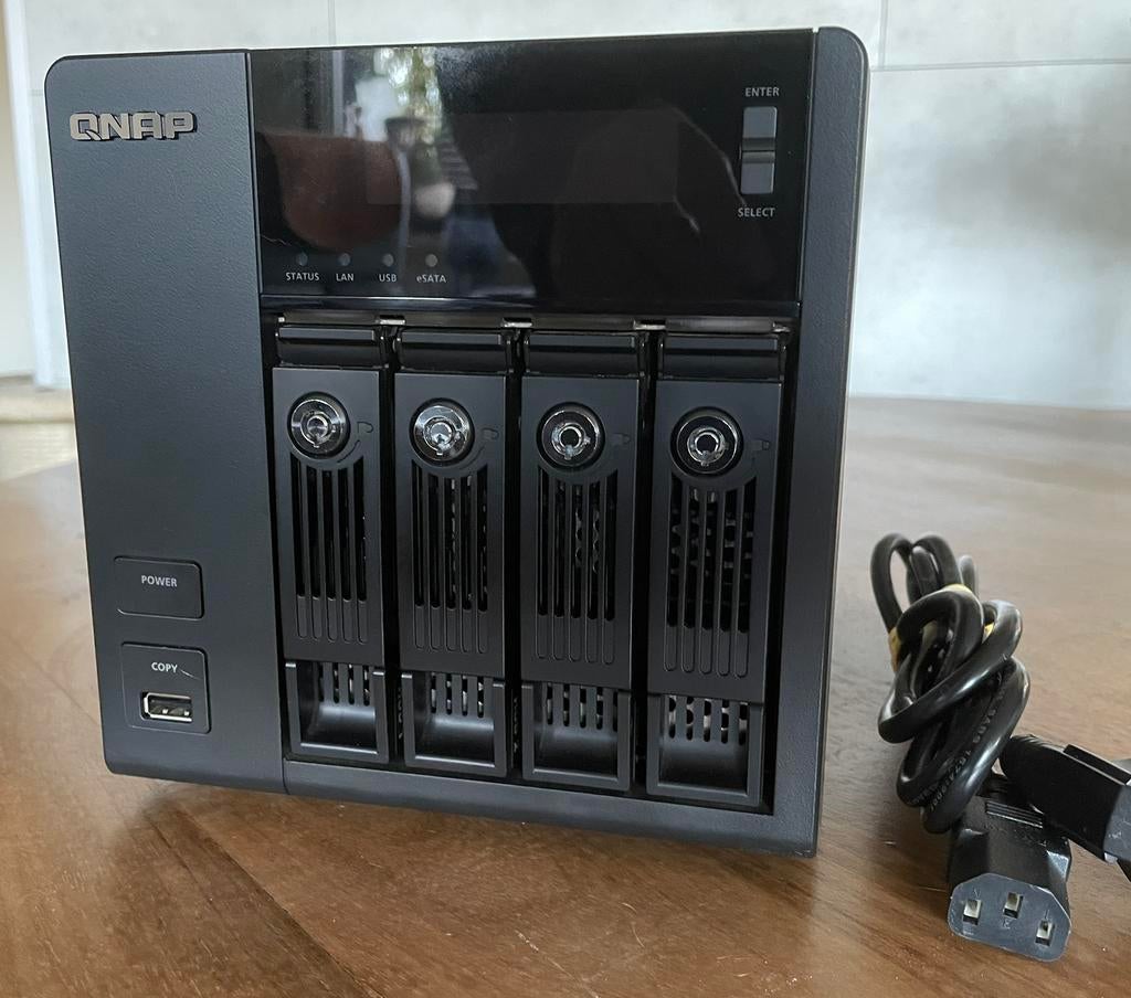 Qnap TS-439 Pro II incl 4x2Tb harddisk, Ophalen, Gebruikt