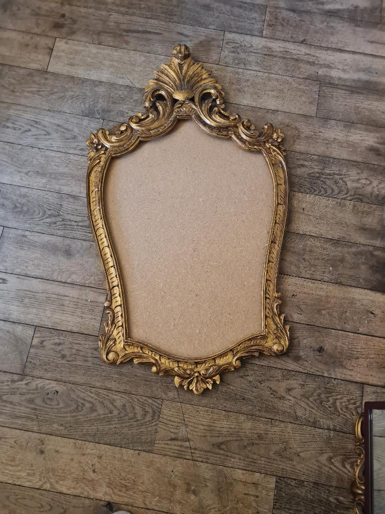 Zeer oude houten lijst met kuif, Huis en Inrichting, Woonaccessoires | Lijsten, Heikant 21 Kaatsheuvel, Belle Vieille Brocante