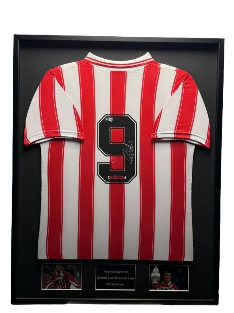 Ronaldo Lima PSV Eindhoven 95/96 ingelijst thuis shirt, Verzamelen, Sportartikelen en Voetbal, Soccersignings.nl, Shirt, PSV, Nieuw