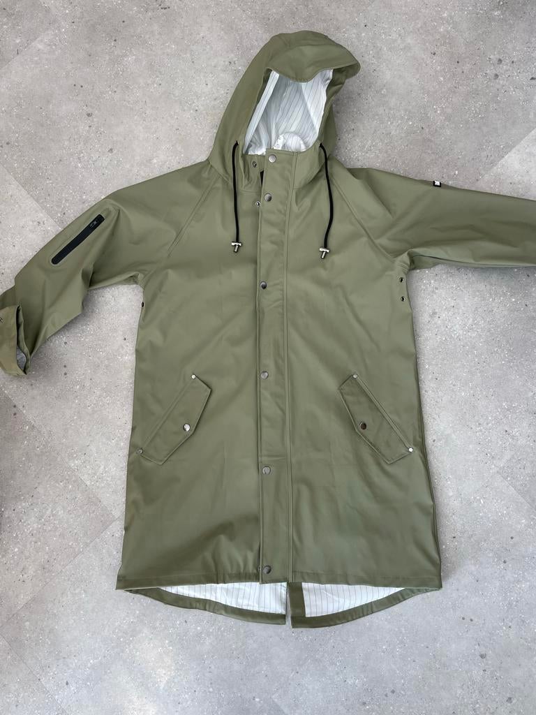 Groene regenjas met capuchon, Ophalen of Verzenden, Zo goed als nieuw, Maat 38/40 (M), Groen