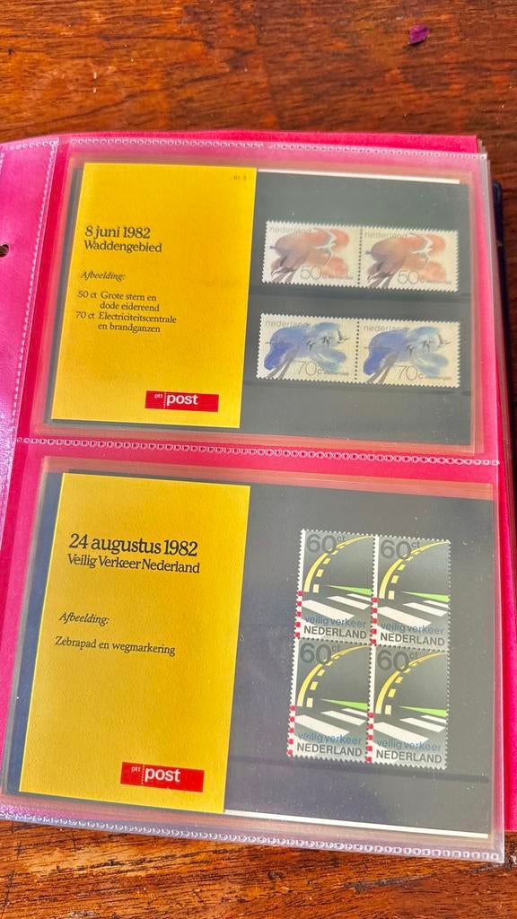Complete set PTT postzegelmapjes nr. 1 t/m 70 + jaarcollecti, Postzegels en Munten, Postzegels | Nederland, Ophalen of Verzenden