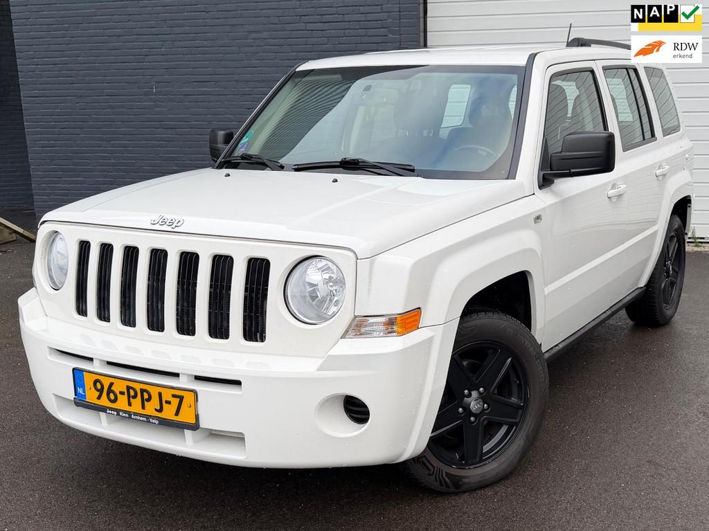 Jeep Patriot 2.4 Sport Liberty 1EEIGENAAR/VOLO-H/4X4/CRUISE/, Auto's, Jeep, Euro 5, Gebruikt, Zwart, 4 cilinders