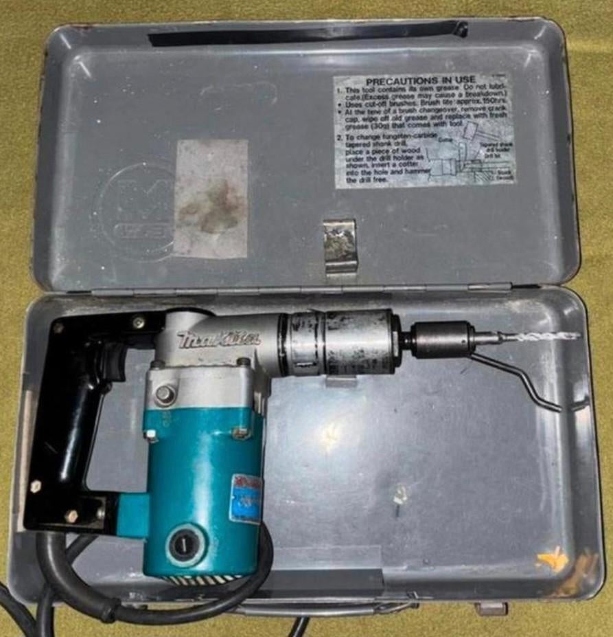Makita boMakita boorhamer HR1800, Ophalen of Verzenden, Gebruikt, 600 watt of meer, Boor- en/of Breekhamer