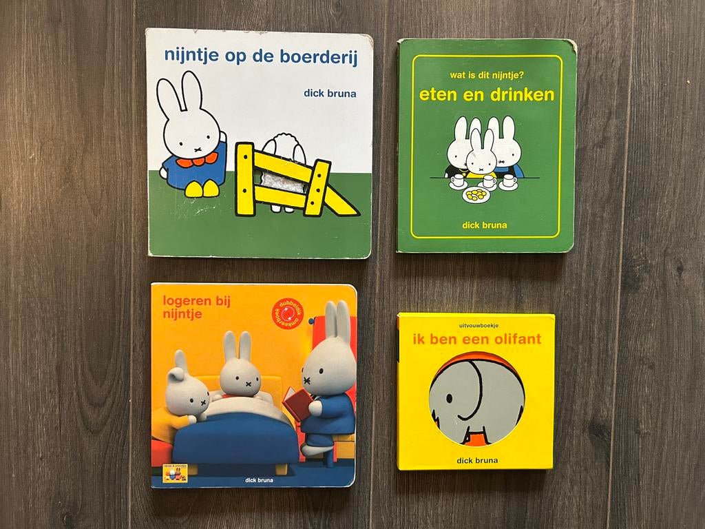 Nijntje karton boekjes - Dick Bruna, Ophalen of Verzenden, Gelezen, Uitklap-, Voel- of Ontdekboek