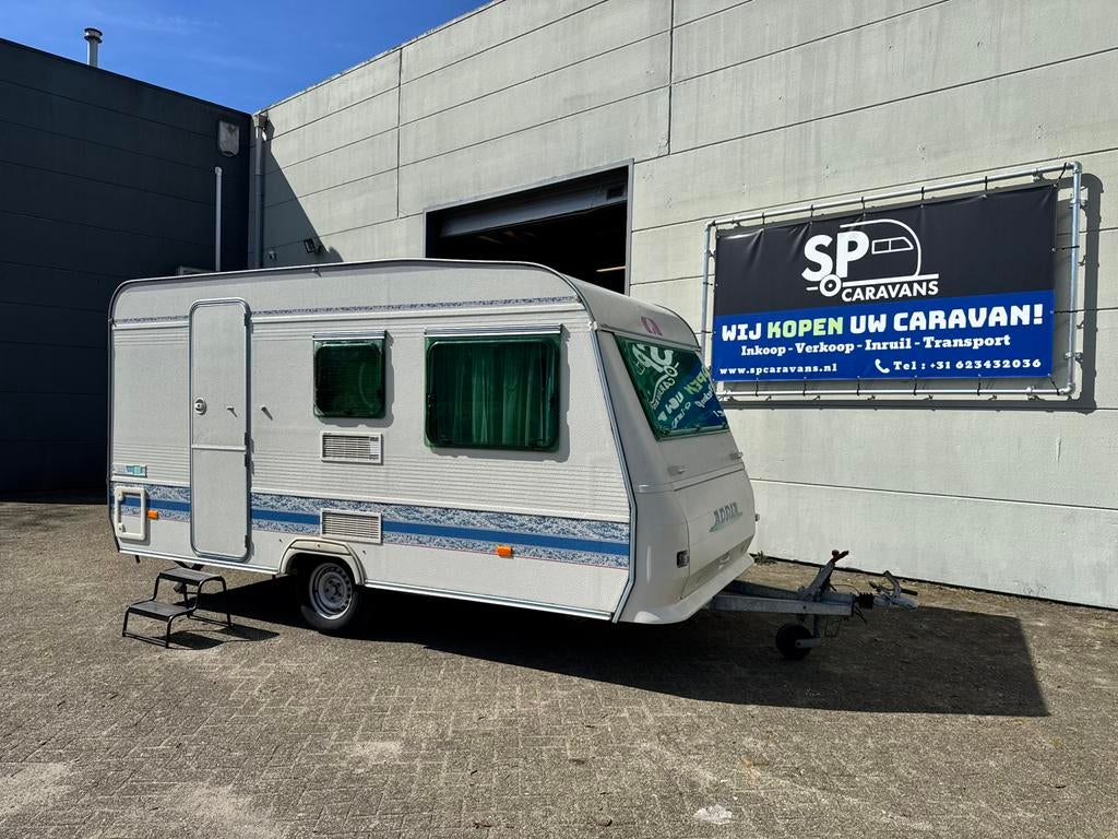 Caravan Adria Unica 390DS - Voortent/Luifel + Fietsendrager!, Overige typen, Rondzit, Bedrijf, Adria