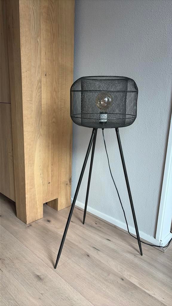 Staande lamp, Ophalen, Zwart, 100 tot 150 cm, Zo goed als nieuw
