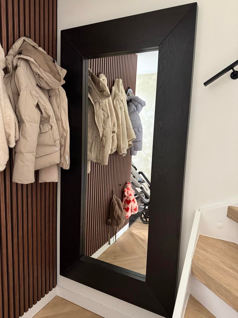 Grote IKEA Mongstad spiegel met zwarte lijst, Ophalen, Gebruikt, 75 tot 100 cm, 150 tot 200 cm