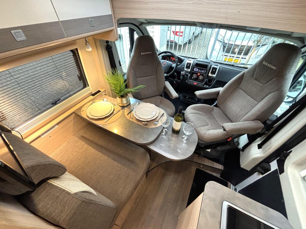 Bürstner City Car 540 DWARSBED 5.40M COMPACT! TREKHAAK EURO, Fiat, Bedrijf, Tot en met 3, Bürstner
