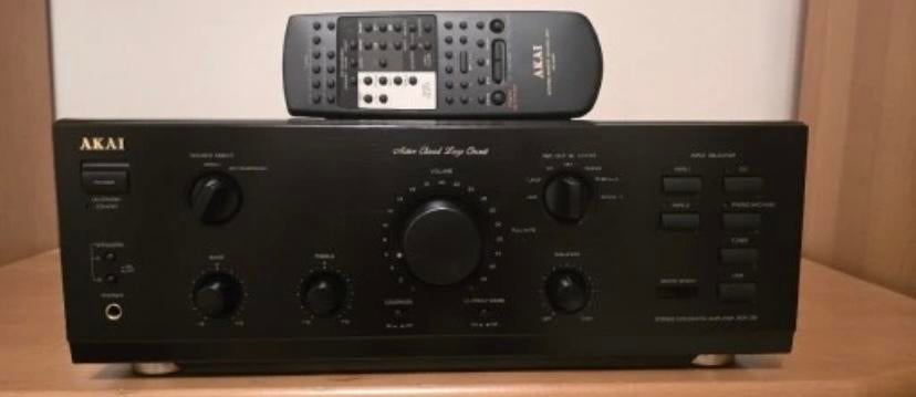 Akai AM-39 Versterker met originele afstandsbediening, Audio, Tv en Foto, Versterkers en Receivers, Overige merken, Gebruikt, Ophalen of Verzenden