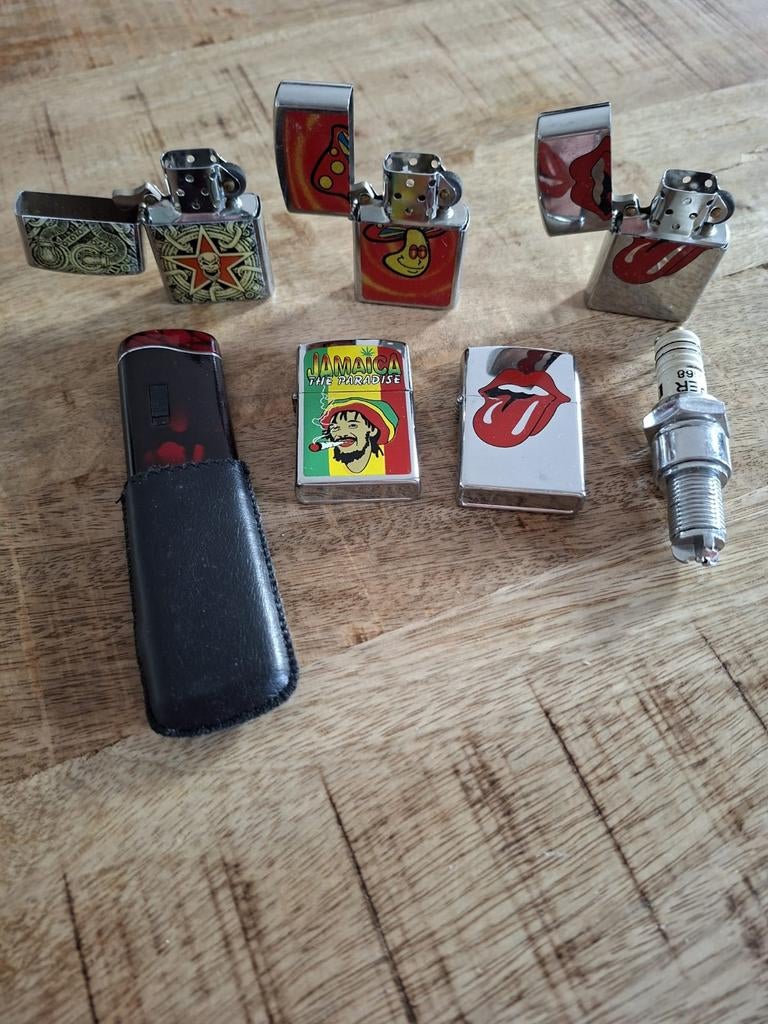 Zippo aanstekers - Diverse designs, Verzamelen, Ophalen of Verzenden, Gebruikt, Aansteker