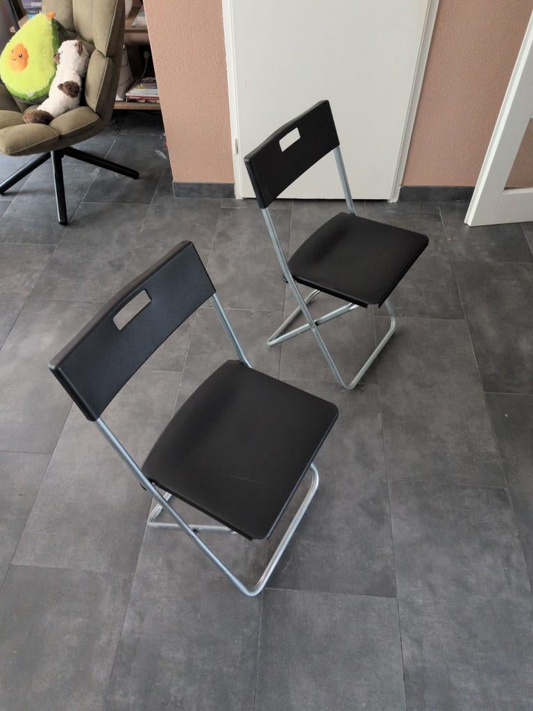 2 IKEA klapstoelen, Ophalen