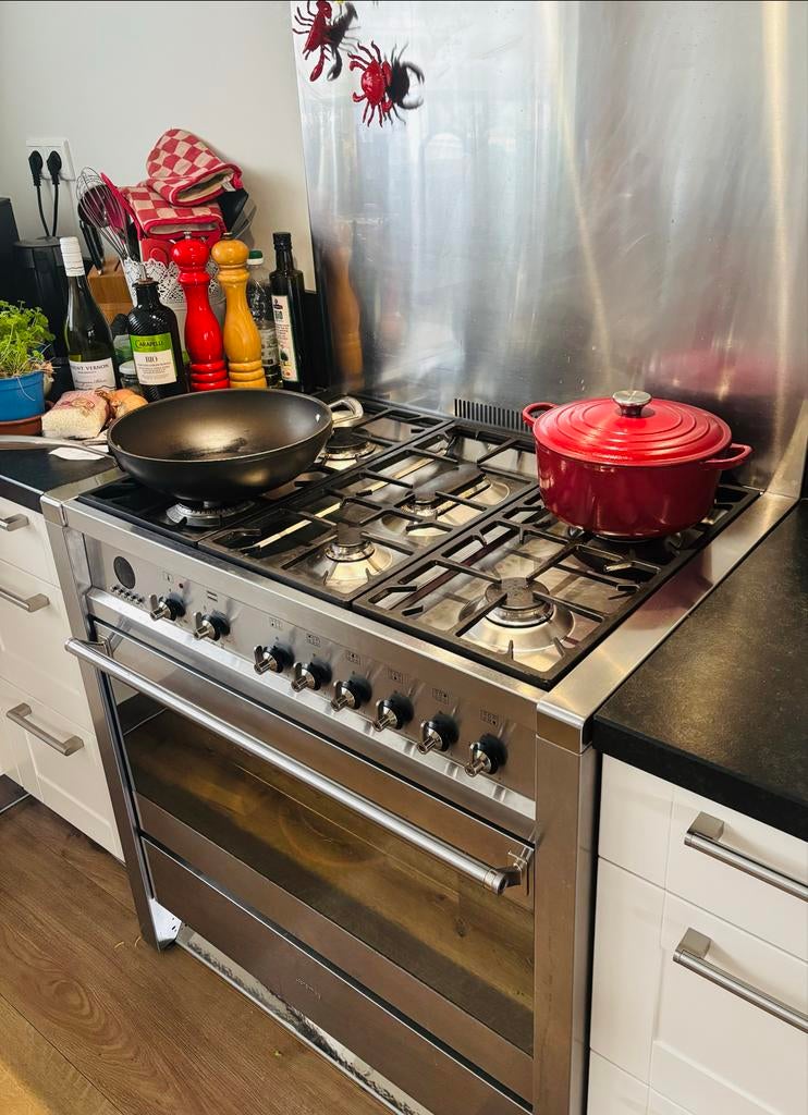 Smeg gasfornuis 6 pits met oven, Gebruikt, 60 cm of meer, Ophalen of Verzenden, Gas