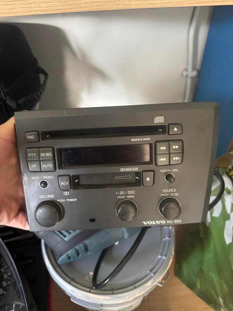 Volvo HU-603 Autoradio CD-speler, Ophalen, Gebruikt