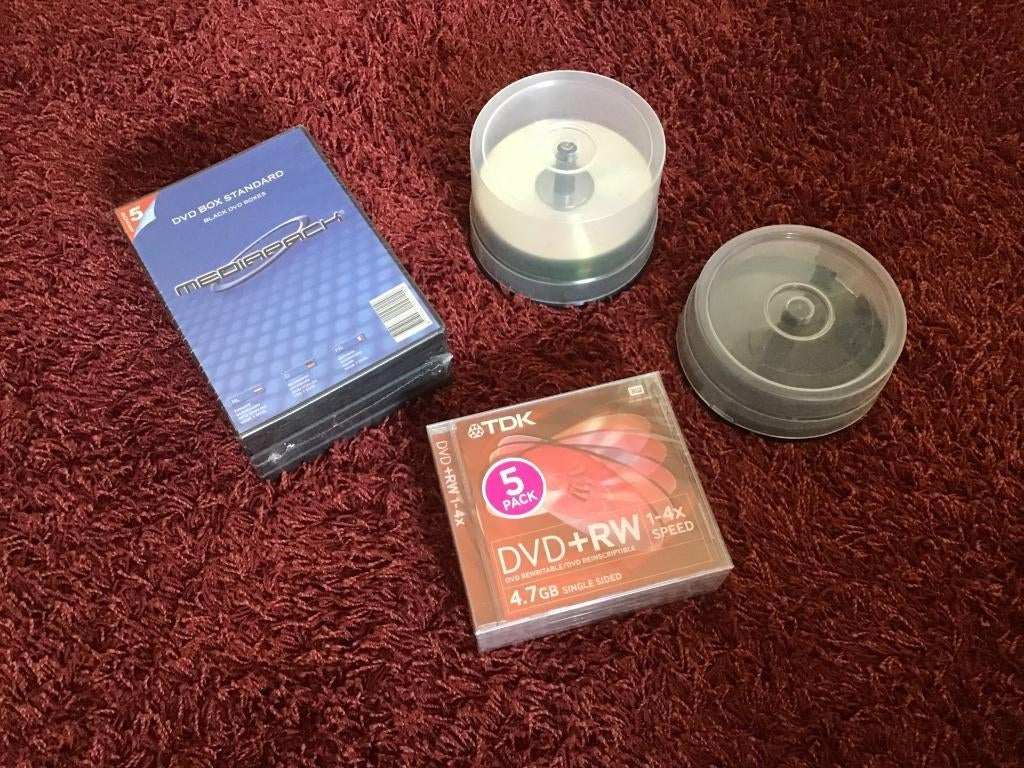 dvd r-w + spindel + lege hoesjes, Ophalen of Verzenden, Nieuw, Dvd, Op spindel