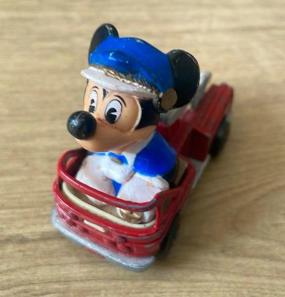 Majorette auto Mickey Mouse 1979, Verzamelen, Ophalen of Verzenden, Mickey Mouse, Zo goed als nieuw, Beeldje of Figuurtje