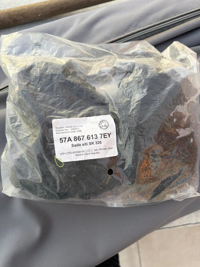 Originele Skoda Karoq bagagenetten set (57A 867 613A 7EY), Ophalen of Verzenden, Nieuw, Skoda