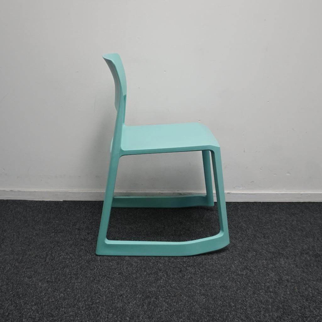 Vitra Tip Ton Chair Design Stoelen | Schommel | Mint | ZGAN, Huis en Inrichting, Stoelen, Kunststof, -, Blauw, Ophalen of Verzenden