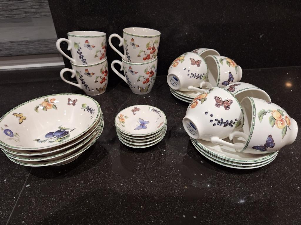 Servies Janneke Brinkman Fruit & Flowers, Ophalen, Zo goed als nieuw, Overige stijlen, Kop(pen) en/of Schotel(s)