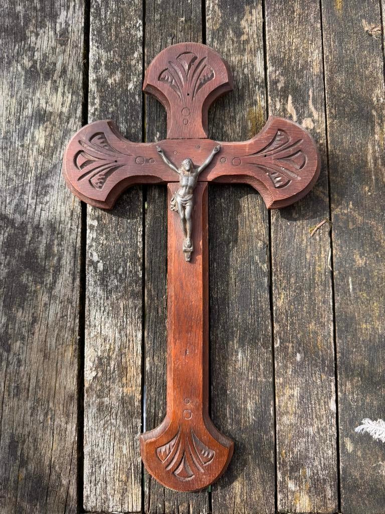 Kruisbeeld, 40 cm, hout en metaal., Ophalen of Verzenden