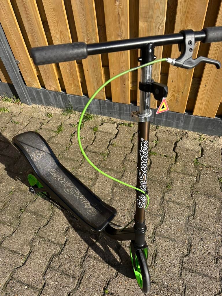 Nette Space Scooter step zwart  neon groen, Fietsen en Brommers, Ophalen of Verzenden, Zo goed als nieuw, Overige typen