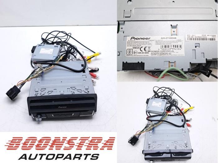 Radio van een Ford KA, Gebruikt, -, -, Ophalen of Verzenden