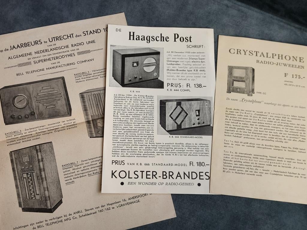 3 X FOLDERS RADIO, SUPERHETERODYNES, CRYSTALPHONE,, Ophalen of Verzenden