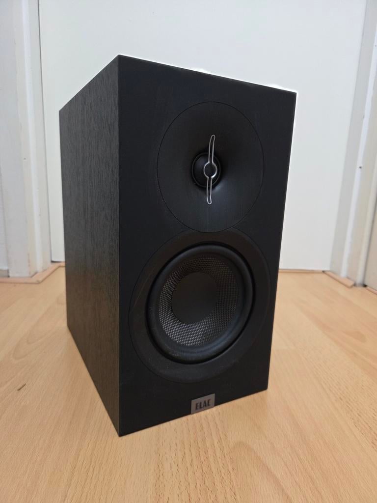 ELAC Debut 3.0 boekenplank speakers, Ophalen of Verzenden, Zo goed als nieuw, Front, Rear of Stereo speakers, Overige merken
