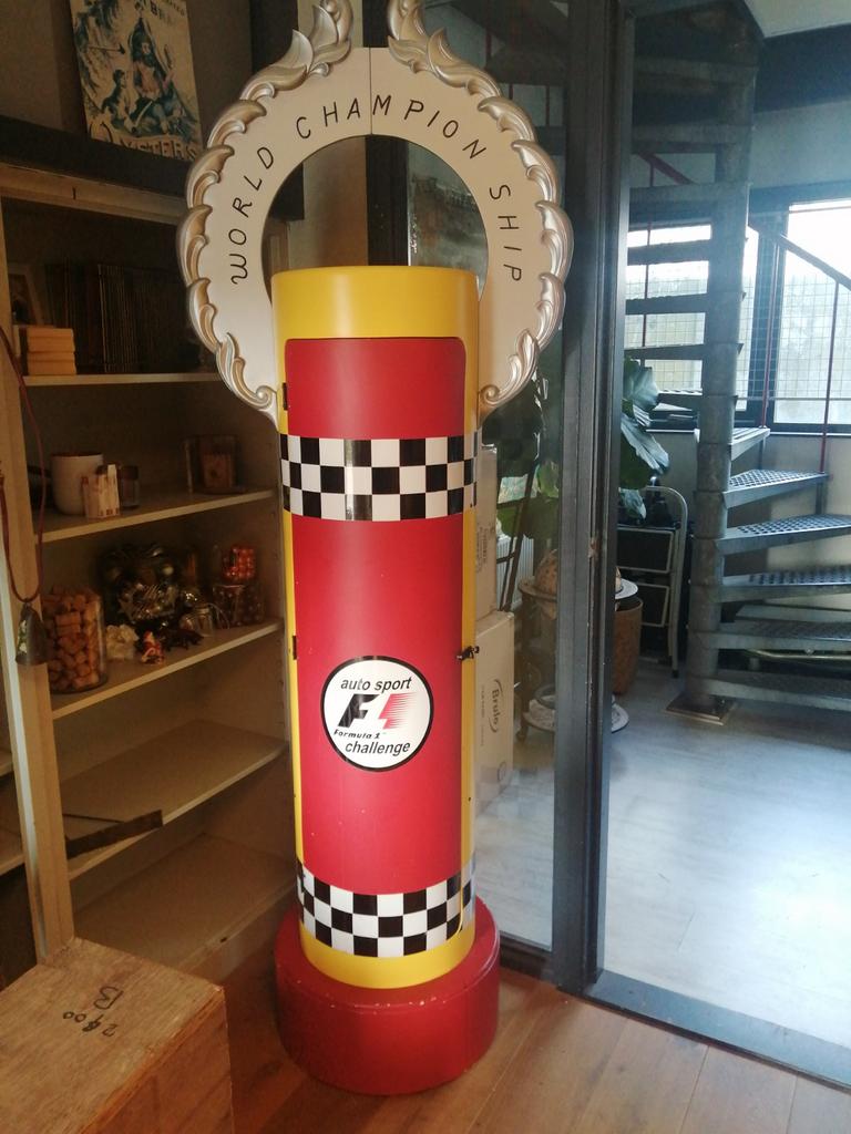 XXL FORMULE 1 F1 WINKEL DISPLAY VITRINE KAST 210 CM HOOG!!!, Ophalen, Gebruikt, Overige typen, F1