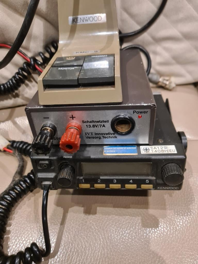 Kenwood Portofoon met Voeding - Compleet en Werkend, Ophalen of Verzenden, Gebruikt, 5 tot 15 km, Portofoon of Walkie-talkie