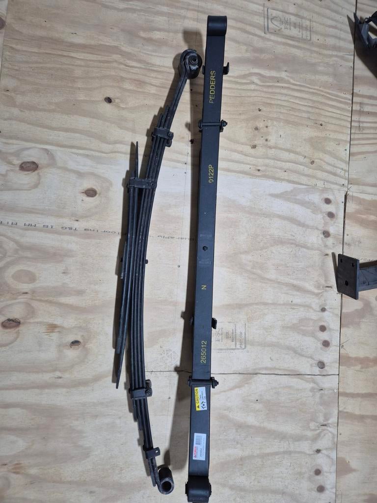 Nieuw Pedders TrakRyder bladveer, Auto-onderdelen, Ophalen