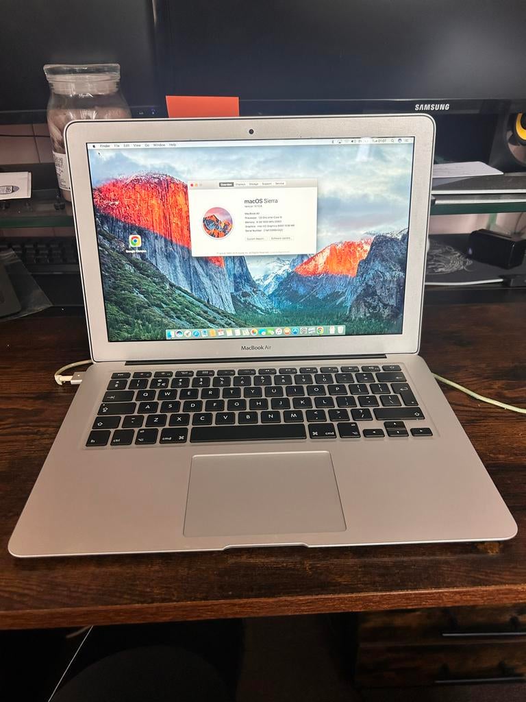 MacBook Air 2019 i5 8GB RAM 120GB Opslag incl. lader, Gebruikt, 2 tot 3 Ghz, 8 GB, 13 inch