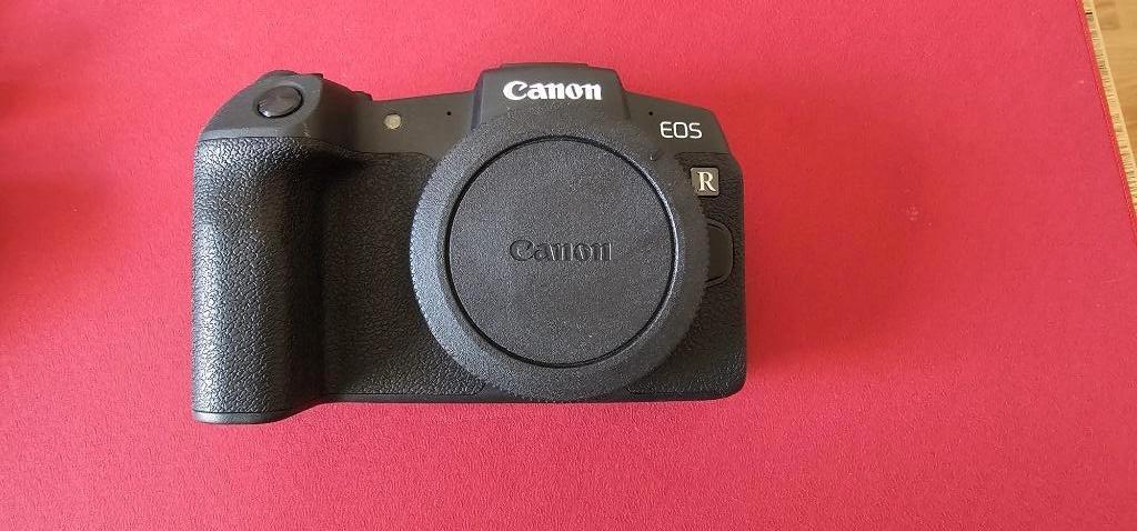 Canon EOS RP – Zo goed als nieuw – Slechts 4000 clicks, Audio, Tv en Foto, Fotocamera's Digitaal, Ophalen, Canon, 26 Megapixel