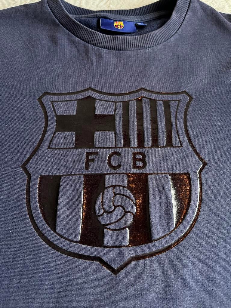 FC Barcelona sweater - Donkerblauw met groot logo, Verzamelen, Ophalen of Verzenden, Zo goed als nieuw