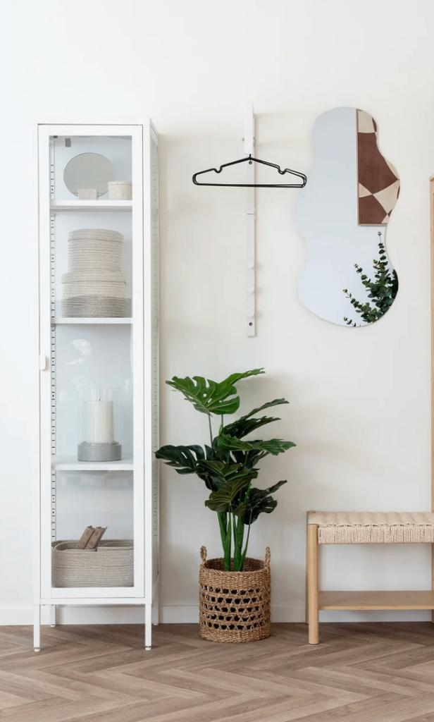 House Nordic Brisbane slanke vitrinekast Wit | Van €295, nu, House Nordic, House Nordic, 150 tot 200 cm, 25 tot 50 cm