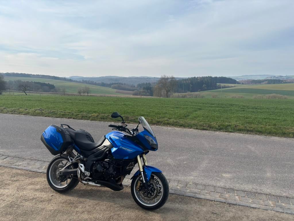 Triumph tiger 1050 / 2007 - volledige onderhoudshistorie, Motoren, Motorrijbewijs A, 3 cilinders, Particulier, Meer dan 35 kW