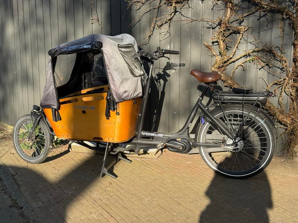 Bakfiets Vogue met huif &  plek voor 4 kinderen, 4 kinderen of meer, Gebruikt, Elektrisch, Ophalen