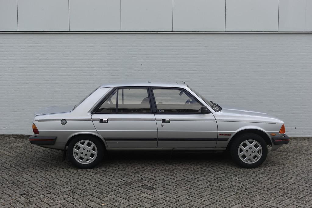 Peugeot 305 GTX OUTLET | SUPERDEAL | OPRUIMING (bj 1986), Voorwielaandrijving, Open dak, Bedrijf, Handgeschakeld