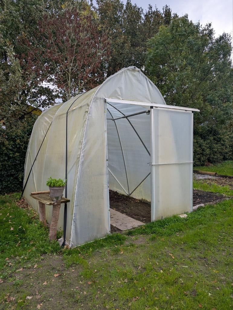 Tunnelkas met schuifdeur - Gebruikt, maar in goede staat, Tuin en Terras, Kassen, Ophalen, Folie, Gebruikt, Kweekkas