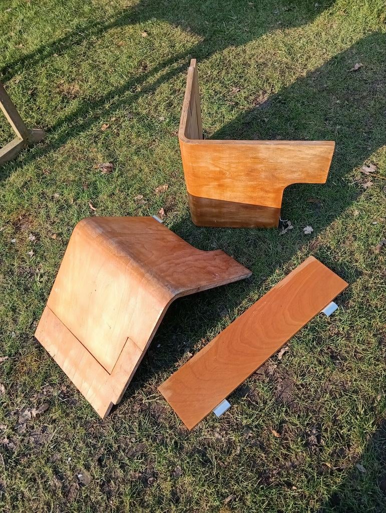 2 x Auping auronde side table, Ophalen, Gebruikt, Eenpersoons, Beige