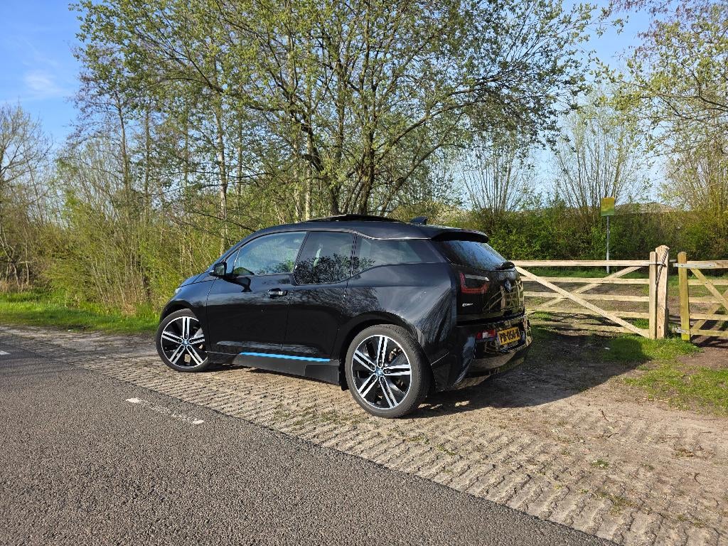 BMW i3 94Ah 33kWh 2017 - Bomvol met alle mogelijke opties!, Auto's, BMW, Particulier, i3, ABS, Achteruitrijcamera, Adaptive Cruise Control