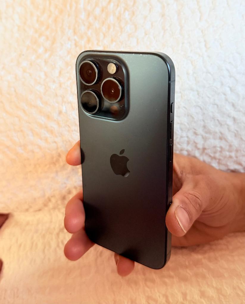 iPhone 15 Pro, 128 GB, 86 %, Zwart, Ophalen of Verzenden